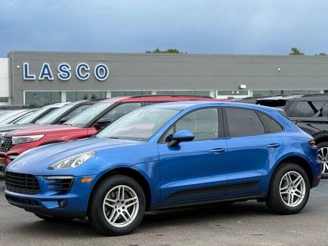 2018 Porsche Macan Base — photo 1 of 1