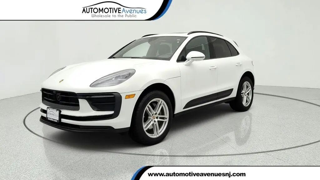 2024 Porsche Macan T