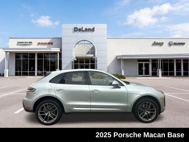 2025 Porsche Macan Base