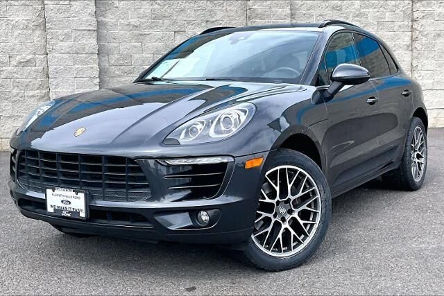 2018 Porsche Macan Base