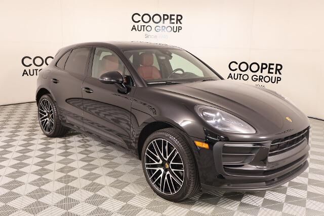 2022 Porsche Macan Base