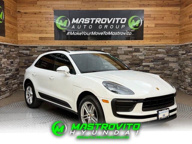 2022 Porsche Macan Base