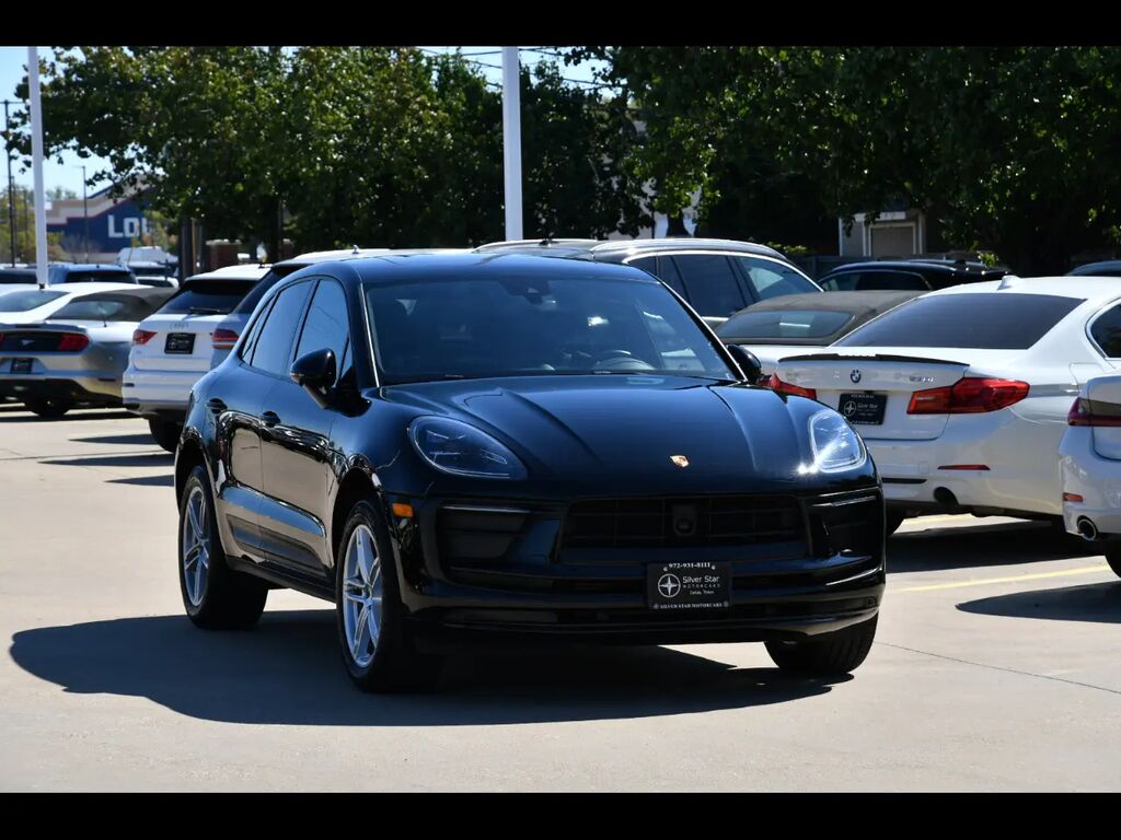 2024 Porsche Macan Base