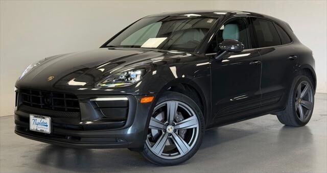 2023 Porsche Macan T
