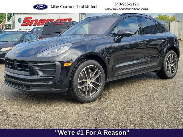 2024 Porsche Macan Base