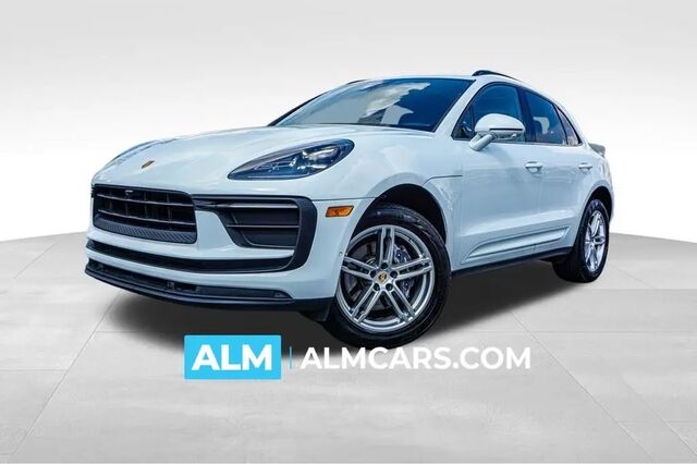 2022 Porsche Macan Base