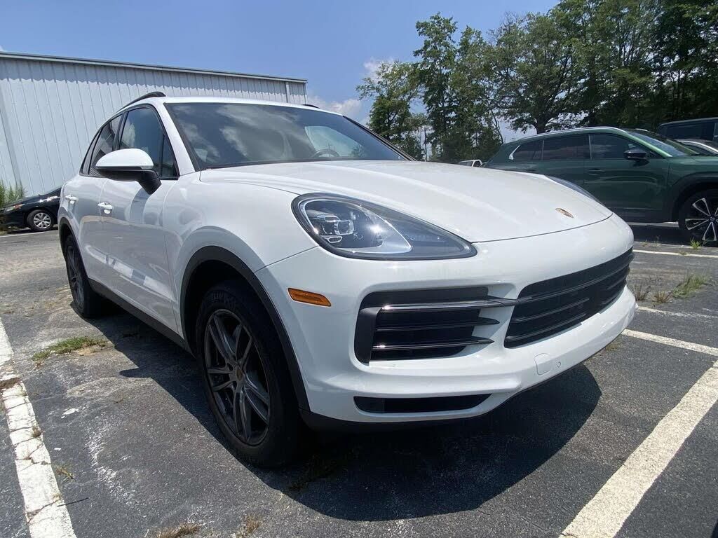 2019 Porsche Cayenne Base — photo 1 of 2