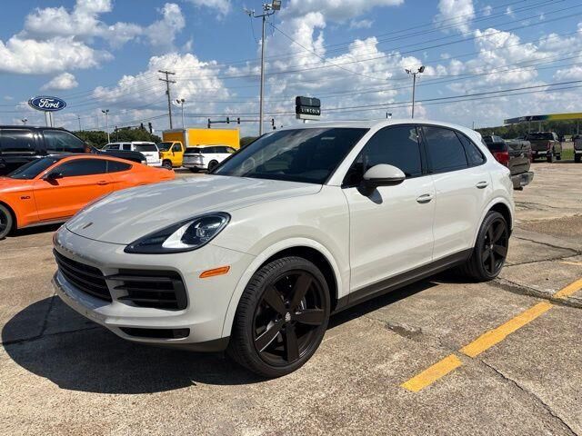 2023 Porsche Cayenne Base