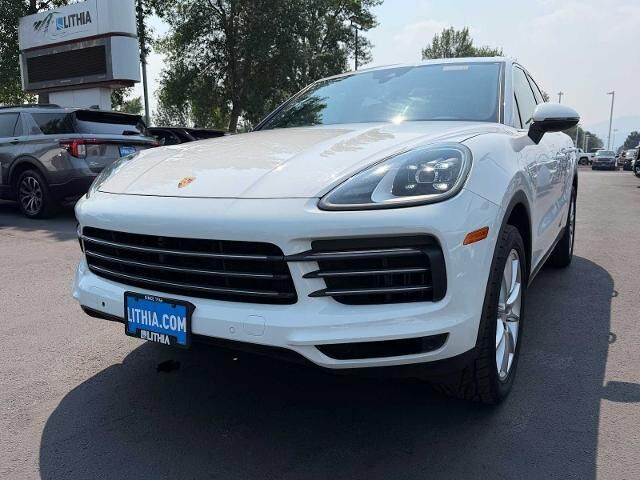 2023 Porsche Cayenne Base