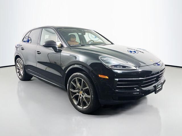 2023 Porsche Cayenne Platinum Edition
