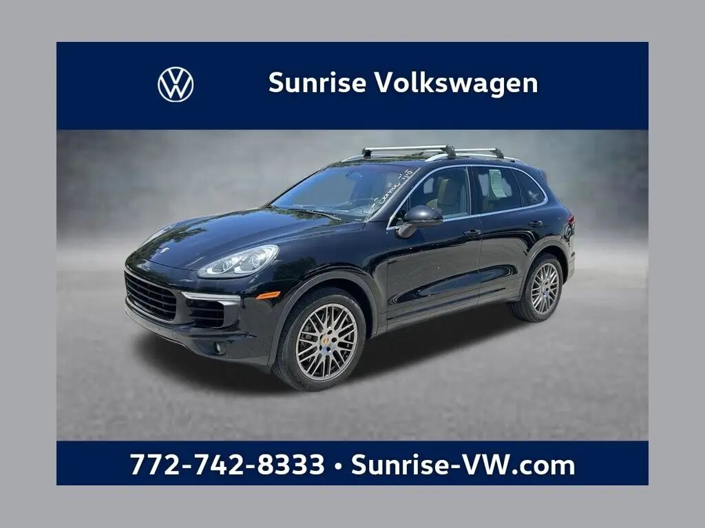 2017 Porsche Cayenne S — photo 1 of 13