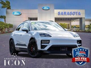 2025 Porsche Macan Turbo Electric