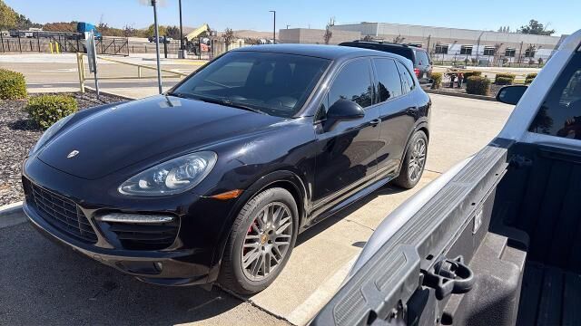 2014 Porsche Cayenne GTS