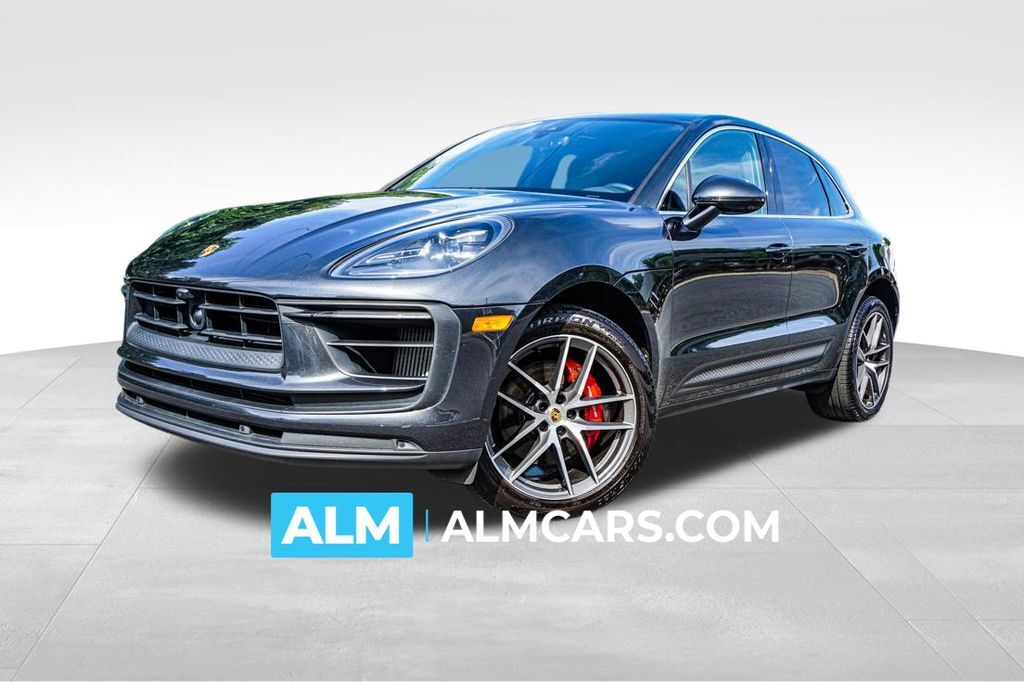 2023 Porsche Macan S — photo 1 of 16
