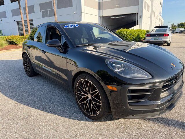 2023 Porsche Macan S
