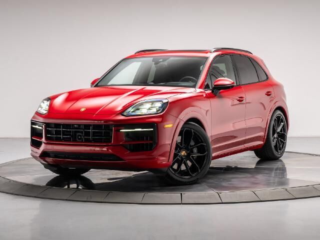 2025 Porsche Cayenne GTS
