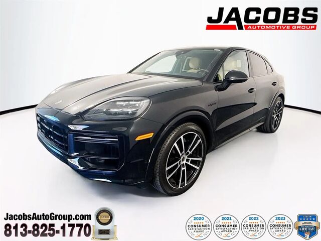 2025 Porsche Cayenne Turbo E-Hybrid Coupe