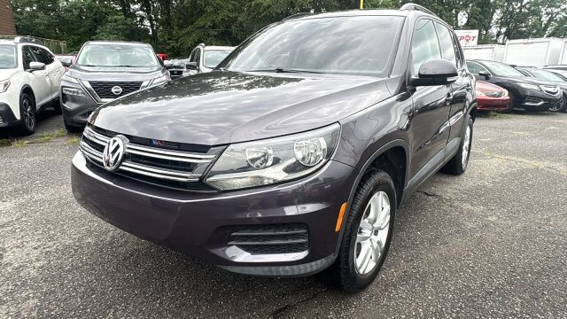 2016 Volkswagen Tiguan 2.0T R-Line Sport Utility 4D