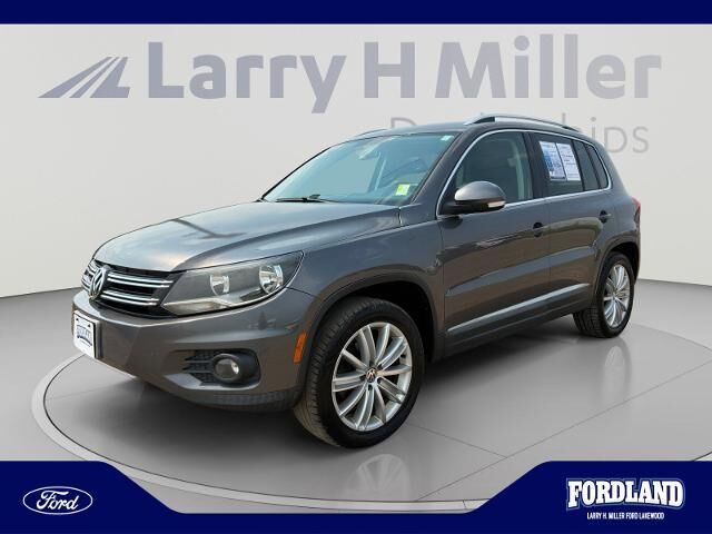 2012 Volkswagen Tiguan SEL 4Motion — photo 1 of 13