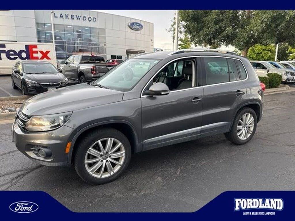 2012 Volkswagen Tiguan SEL 4Motion — photo 1 of 27