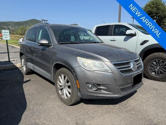 2011 Volkswagen Tiguan SE 4Motion