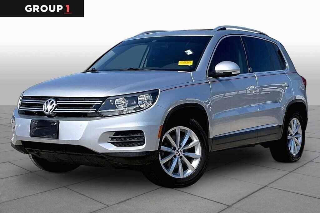 2017 Volkswagen Tiguan 2.0T Wolfsburg Edition — photo 1 of 1