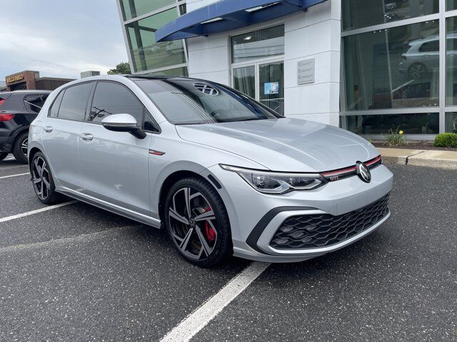 2024 Volkswagen Golf GTI SE