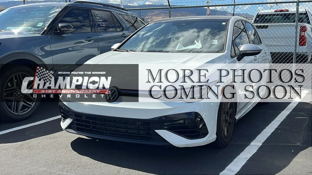 2022 Volkswagen Golf R 4Motion — photo 1 of 3