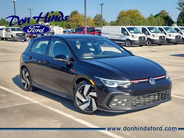 2023 Volkswagen Golf GTI SE