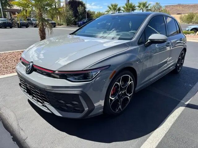 2025 Volkswagen Golf GTI Autobahn — photo 1 of 13