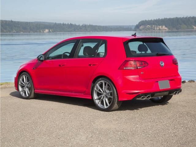 2017 Volkswagen Golf R 4Motion — photo 1 of 13