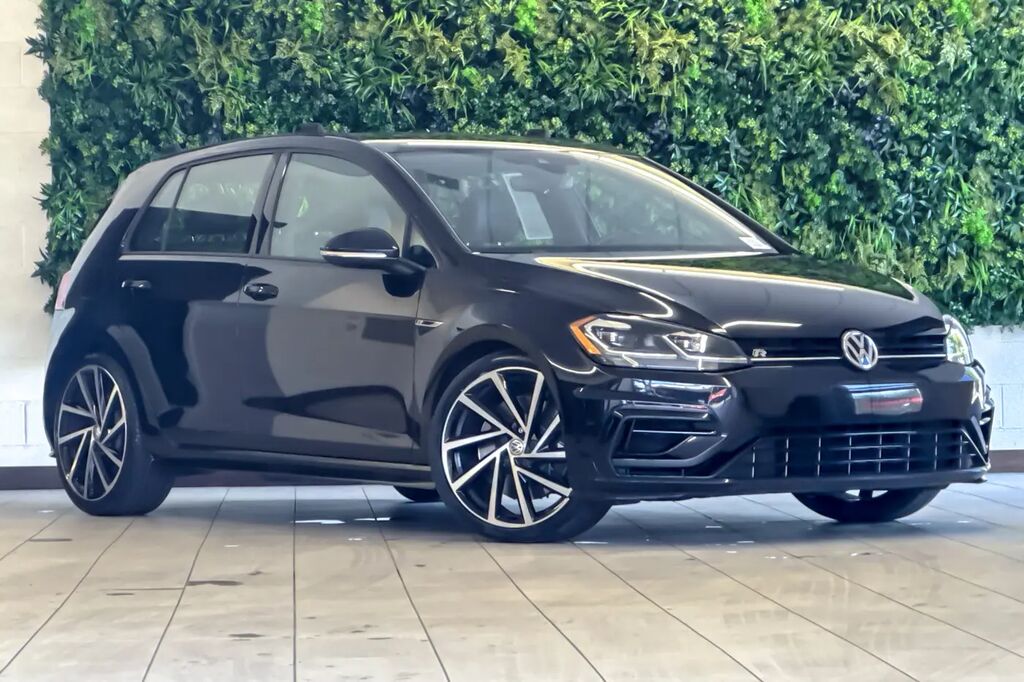 2019 Volkswagen Golf R 4Motion