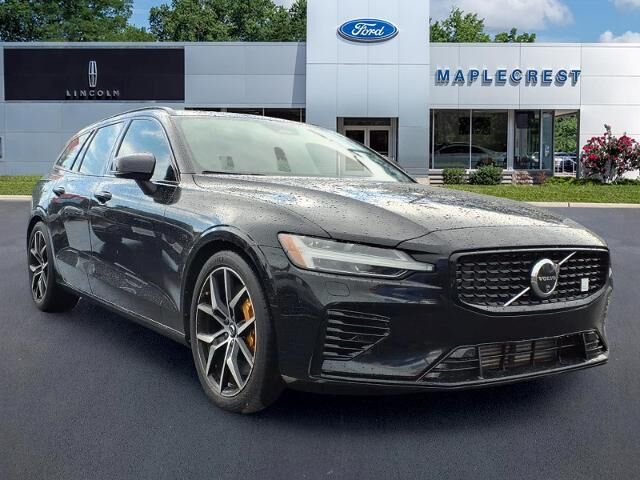 2024 Volvo V60 Recharge T8 Polestar Engineered