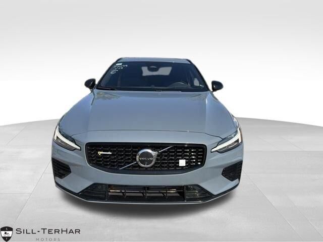 2024 Volvo V60 Recharge T8 Polestar Engineered