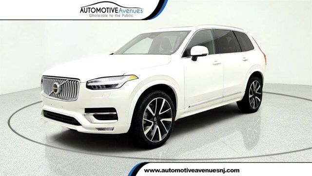 2023 Volvo XC90 Plus