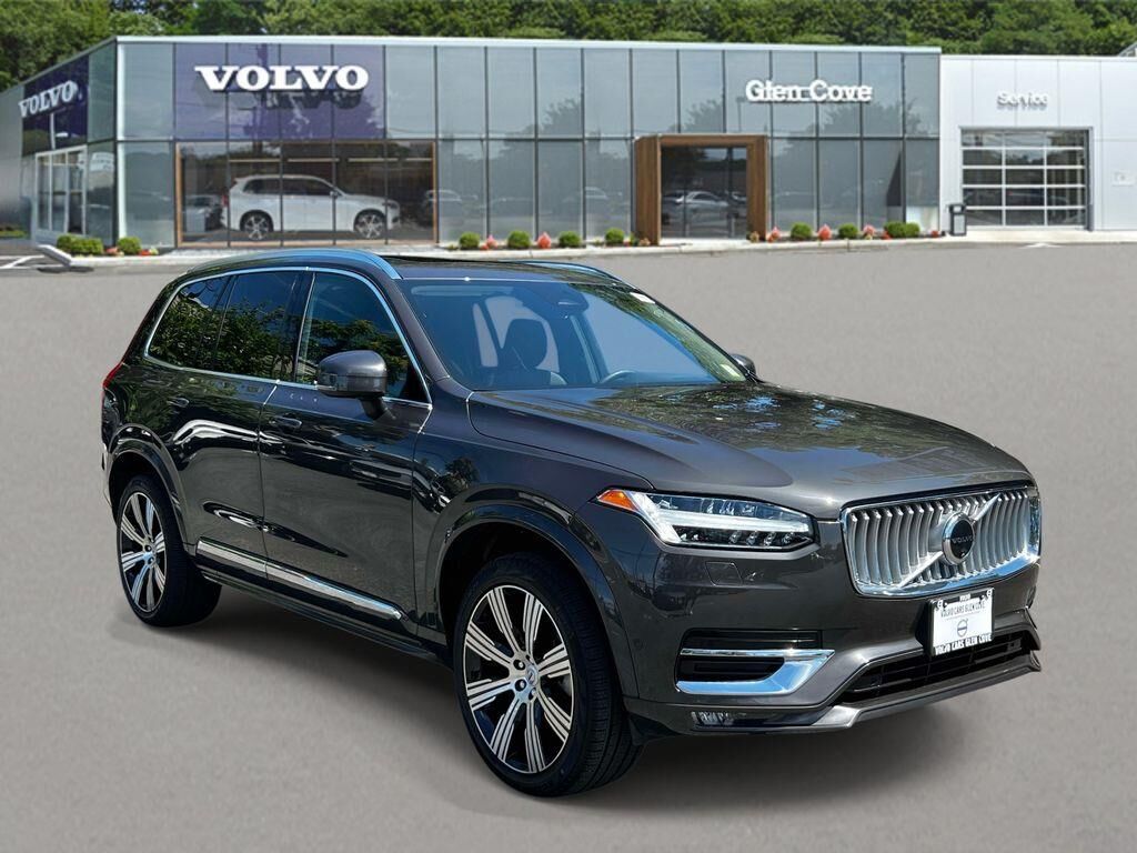 2025 Volvo XC90 B6 Plus Bright Theme 6P — photo 1 of 26