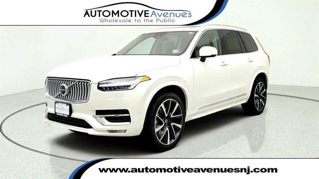 2024 Volvo XC90 Plus Bright Theme — photo 1 of 13