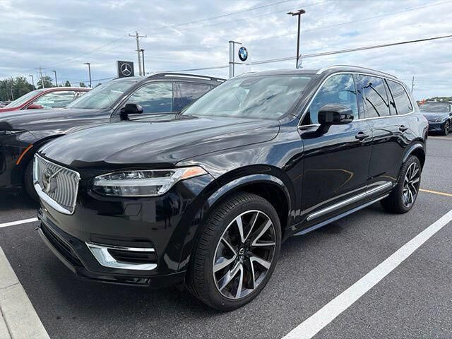 2024 Volvo XC90 B6 Ultimate Bright Theme 7P