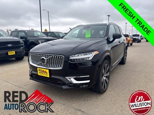 2025 Volvo XC90 B6 Ultra Bright Theme 7P — photo 1 of 13