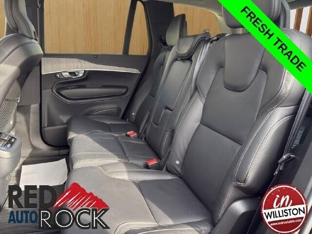 2025 Volvo XC90 B6 Ultra Bright Theme 7P