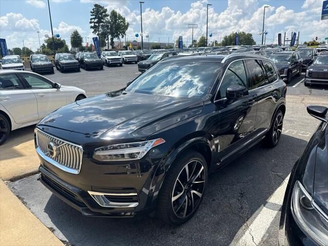 2023 Volvo XC90 B6 Plus Bright Theme 7P