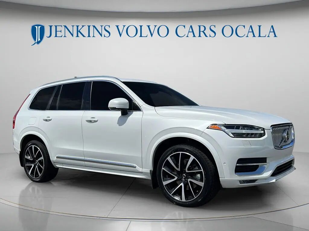 2023 Volvo XC90 B6 Plus Bright Theme 7P