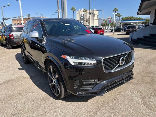 2018 Volvo XC90 T5 R-Design 5-Passenger
