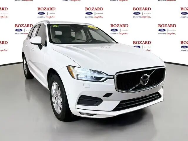 2018 Volvo XC60 T5 Momentum — photo 1 of 12