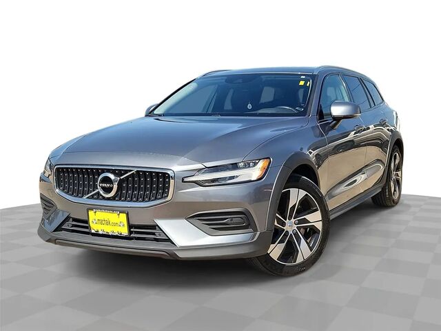 2020 Volvo V60 Cross Country T5