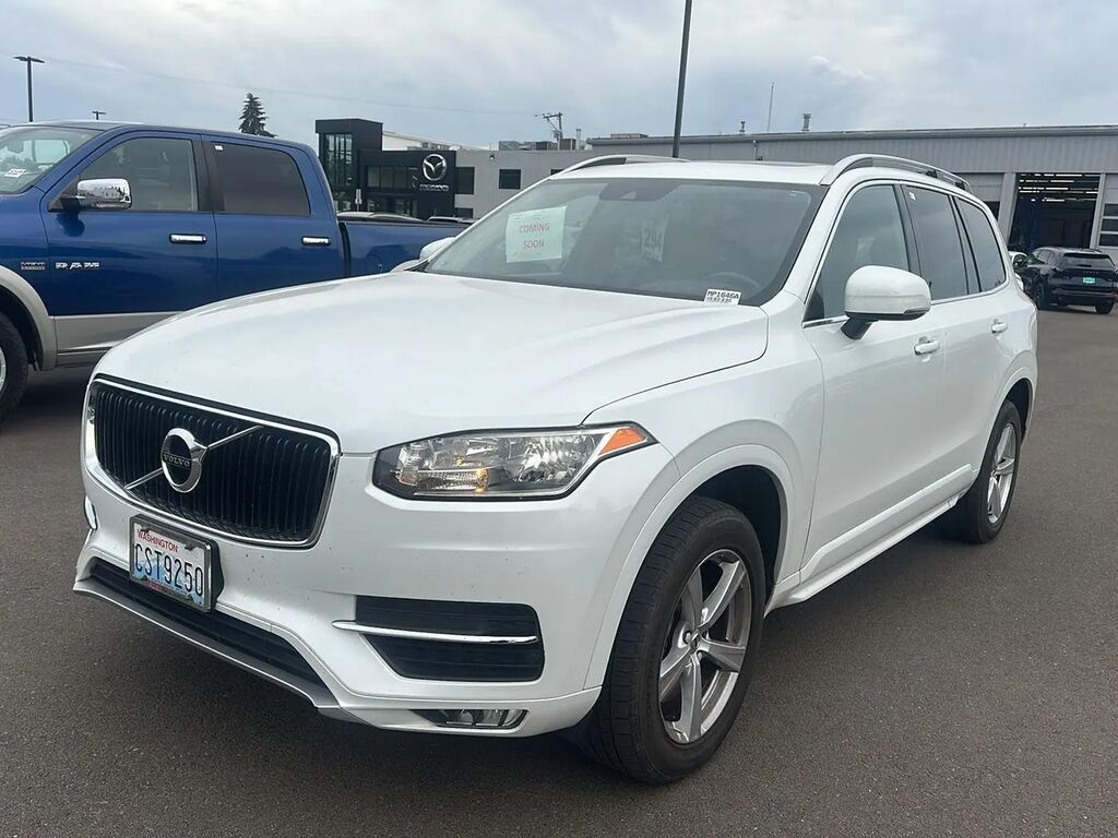 2016 Volvo XC90 T5 Momentum — photo 1 of 13