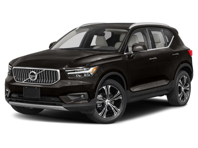 2022 Volvo XC40 T5 Momentum