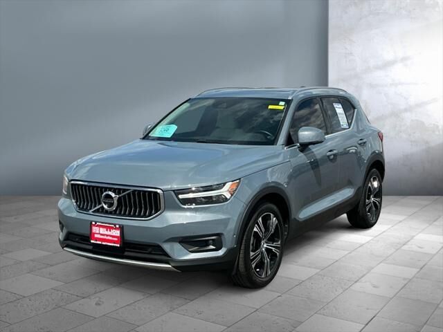 2022 Volvo XC40 T5 Inscription