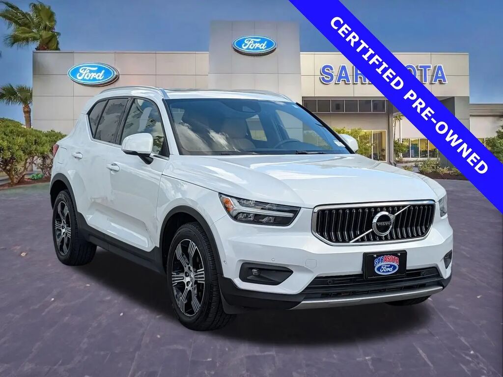2019 Volvo XC40 T5 Inscription — photo 1 of 13