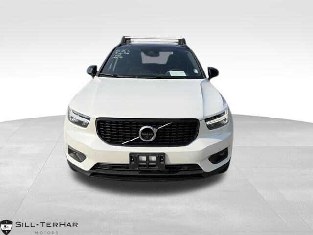 2021 Volvo XC40 T5 R-Design